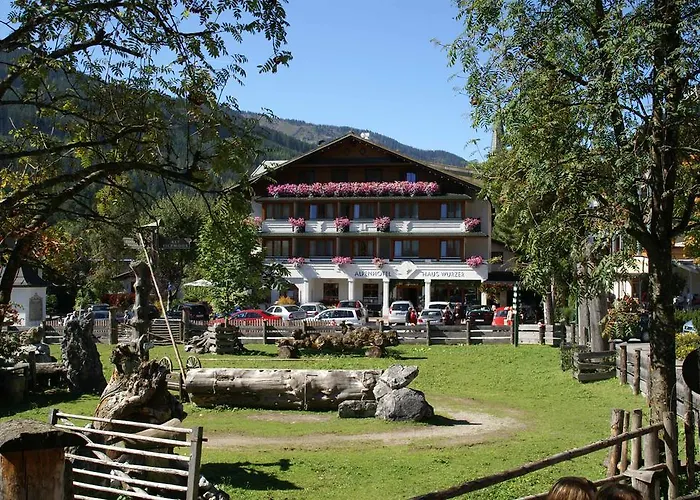 Alpenhotel Wurzer 호텔 3*
